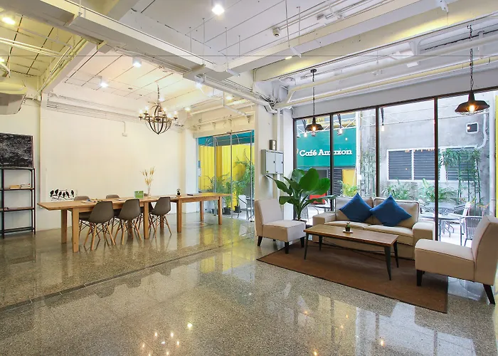 Pula Silom