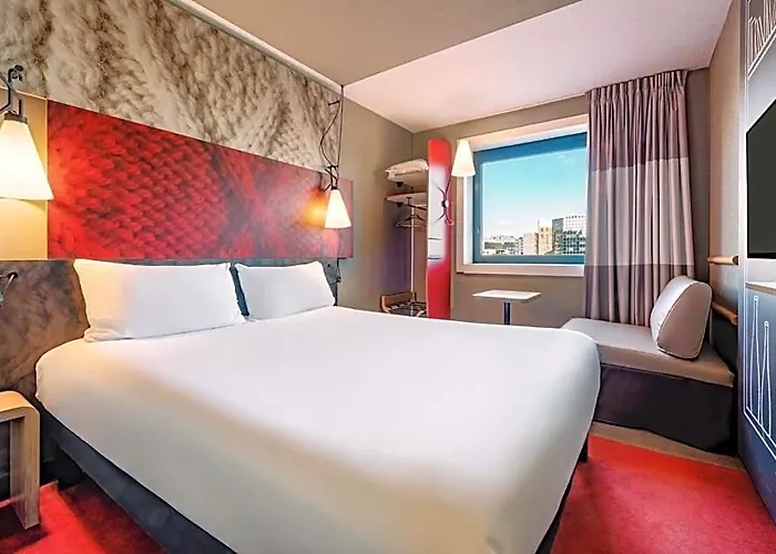 Pula Silom Hotell
